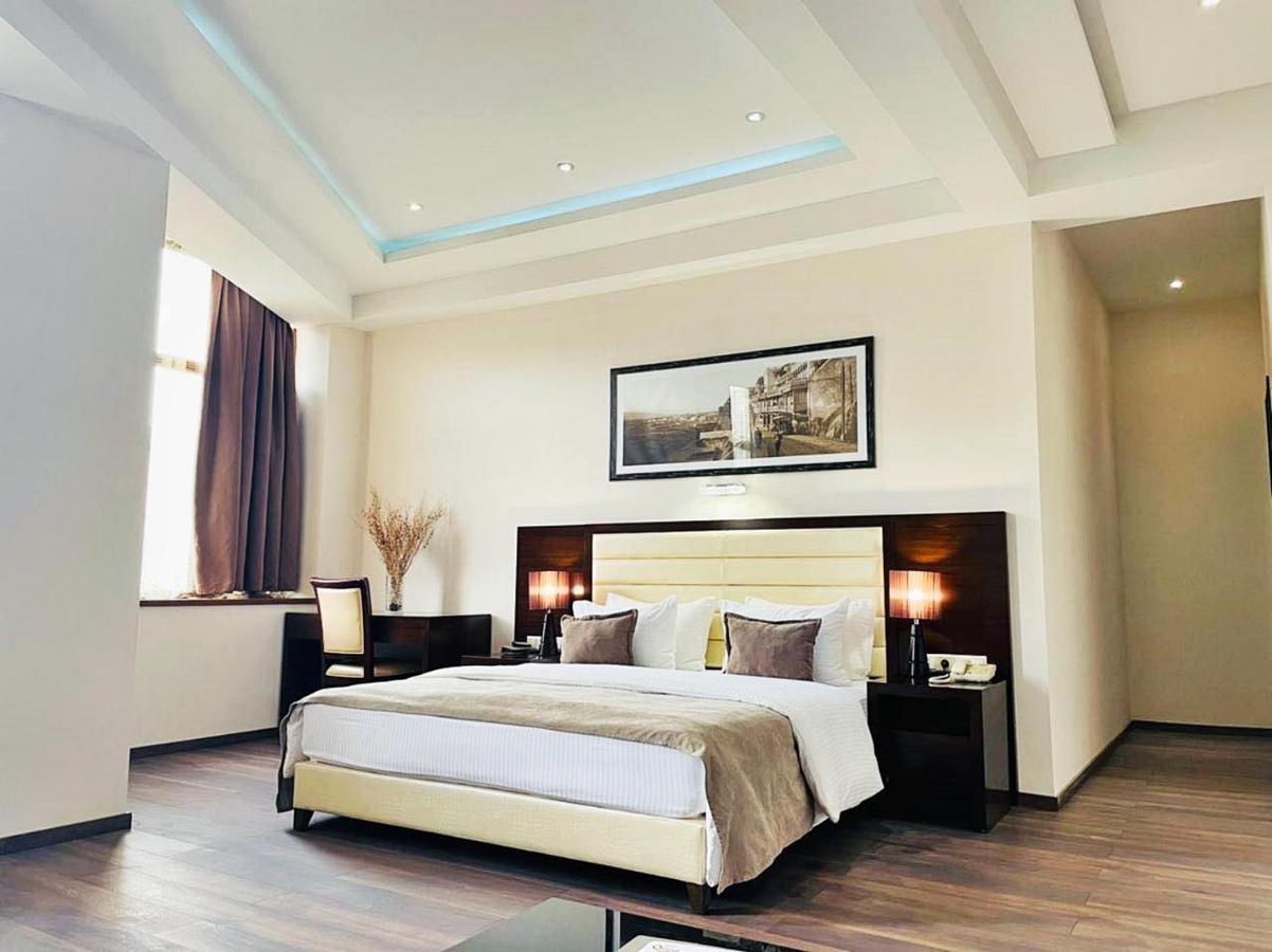Hotel Orion Тбилиси Экстерьер фото